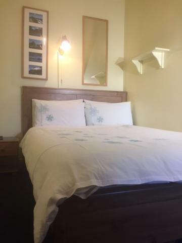 แบดเจา เบด แอนด์ เบรคฟาสต์ Bed & Breakfast เอดินบะระ ภายนอก รูปภาพ